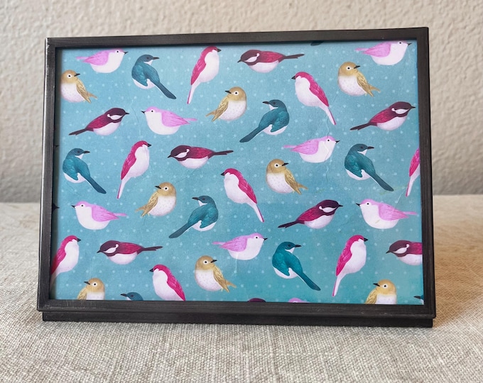 Retro style brushed metal 5 x 7 frame