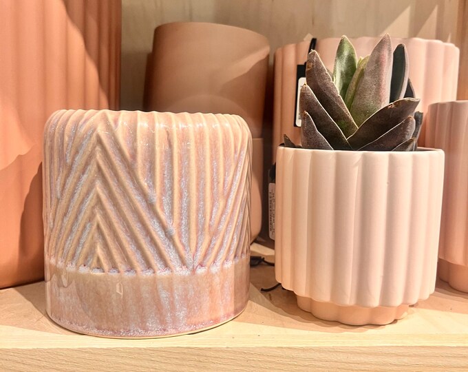 Pink embossed planter with abstract design 5.75"x5.5"