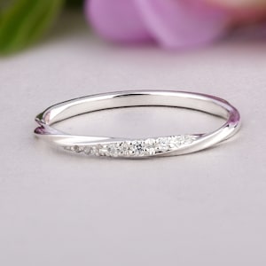 Mobius ring 14K, Engraved ring thin, Wedding band women curved, Unique rings for women