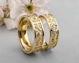 Celtic Wedding Rings Set, His and Hers Wedding Bands with Diamond, Unique Antique Gold Wedding Band, Vintage inspired wedding bands