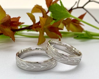 Couple wedding bands Unique wedding bands set Gold wedding bands Matching wedding bands Nature wedding bands His and hers wedding rings