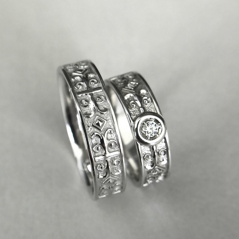 Celtic Wedding Rings Set His and Hers Wedding Bands with