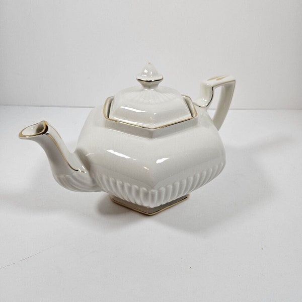 Vintage Sadler England Tea Pot Ceramic White & Gold Classic Mid Century Modern