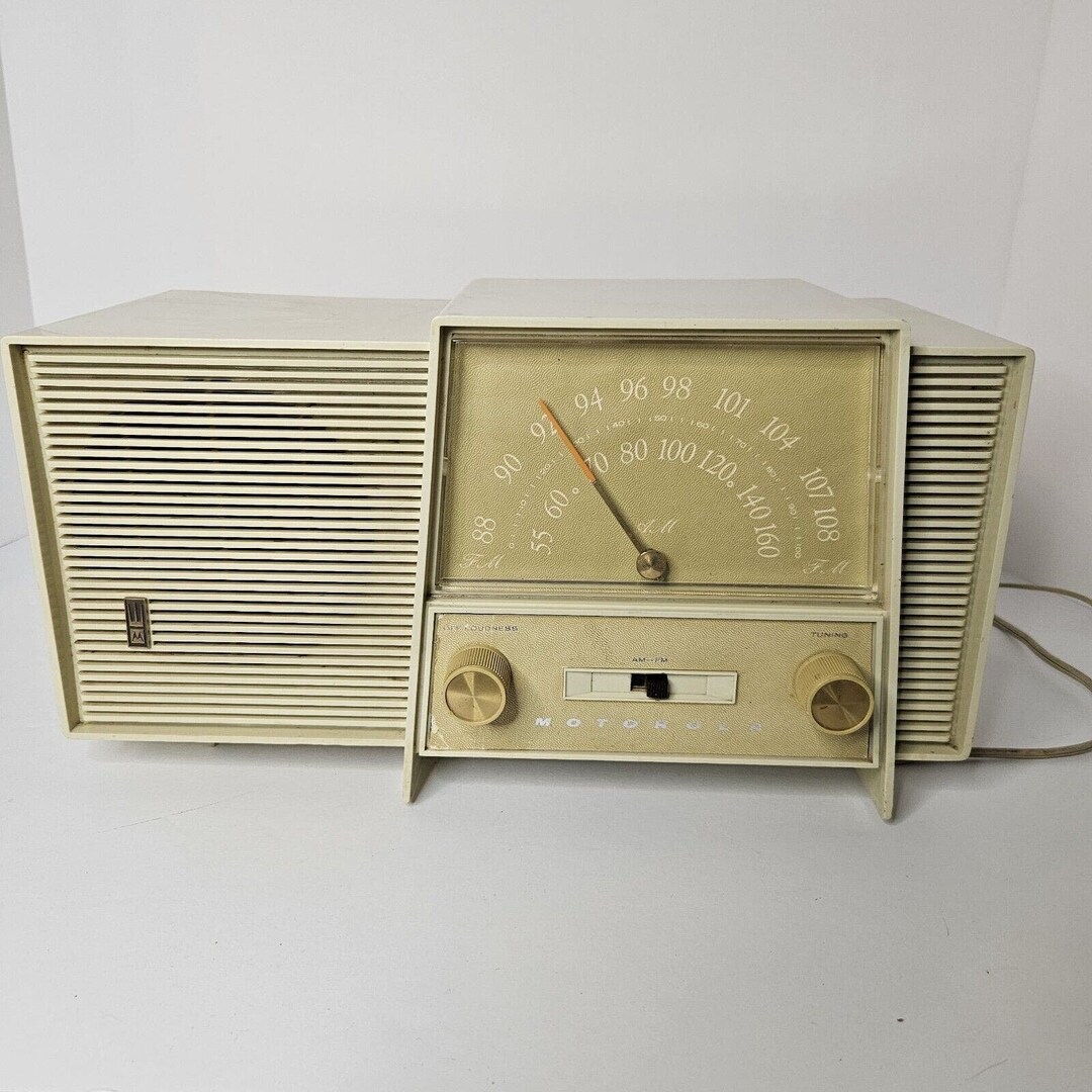 Vintage Motorola AM FM Tube Radio Tested Working Beige Almond Model B5 ...
