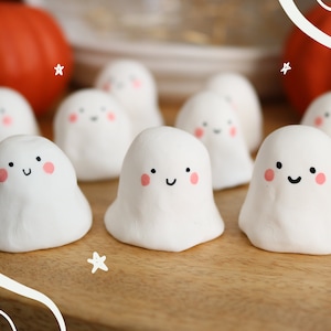 Cute Halloween Ghost Figurine - Ceramic Desk Frie - Polymer clay - Hand painted - Ornament - Spooky - Smile More