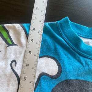 Vintage Mickey & Co Disney Mickey Mouse Large Graphic T-Shirt Blue Green 90s image 7