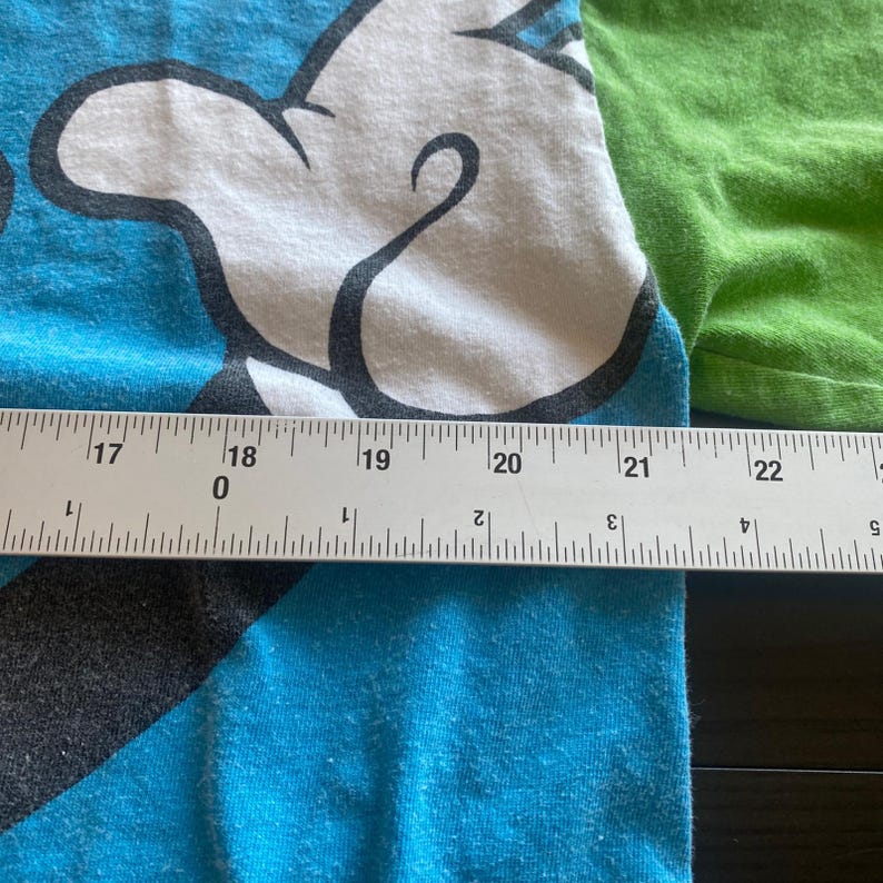 Vintage Mickey & Co Disney Mickey Mouse Large Graphic T-Shirt Blue Green 90s image 6