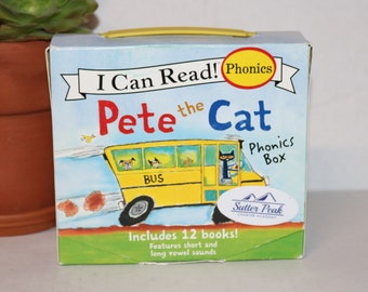 Pete the Cat 12-Book Phonics Fun!: Include 12 mini-libri con suoni vocalici brevi e lunghi Libri in brossura James Dean