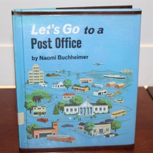 Libro di saggistica per bambini d'epoca - Andiamo all'ufficio postale 1964 Ex biblioteca, rilegatura in biblioteca - Spedizione combinata