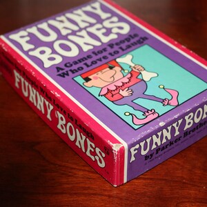 Vintage Funny Bones 1968 groot kaartspel van Parker Brothers - Compleet!  Wordt gecombineerd met verzending