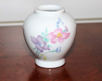 Sweet Vintage Ceramic Bud Vase Pastel Floral Vase Fred Rogers San Francisco Made in Japan