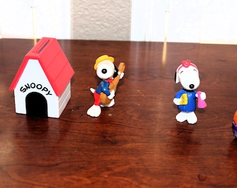 Choose Your Favorite Peanuts Snoopy PVC Figure - Will Combine Shipping