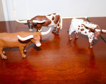 Schleich or Safari Limited Hard Plastic Longhorn Bull - Three Variations to Choose From - 2002 - Will Combine Shipping