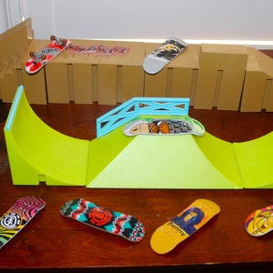 Mini Finger Skateboard Ramp Park Kit Pieces, Accessories + 9 Tech Deck Finger Board Skate Park Ramp Kit, Finger Boards  - 20 PCs!