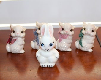 vintage Spring Bunnies en céramique - Lot de 5 peints à la main à la main des années 1980