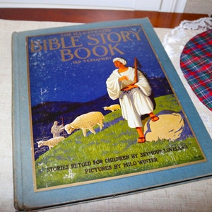 Vintage Illustrated Bible Story Book: 1920s Children&#39;s Religious Book