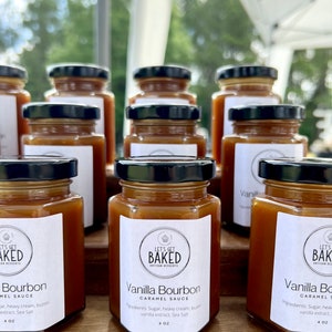 Vanilla Bourbon Caramel Sauce / Foodie gift