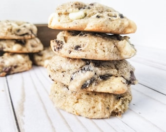 Cookies and Cream Cookies – Soft 2oz Cookies (Dozen) – Gourmet Bakery Cookies – Fresh Baked Cookie Gift Box