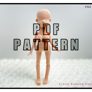 Crochet woman body with flat feet