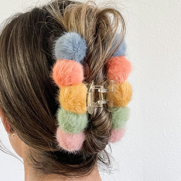 Large Plush Hair Claw Clips | Pom Pom Hair Claws | Soft Plush Hair Claws, Multi Color Hair Crab Clip Hair Accessories Thick Hair