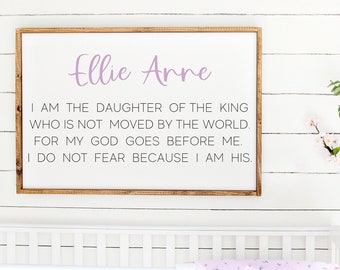 Spersonalizowany znak „Córka Króla” – Chrześcijańska dekoracja ścienna do pokoju dziecięcego – Prezent dla małej dziewczynki z wersetem biblijnym – Spersonalizowany znak z wersetem biblijnym na chrzest