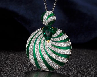 14K White Gold Exquisite Emerald Pendant/ Pendant Pendant For Women/Romantic And Nostalgic/Anniversary Gift for Her/Gift for mom