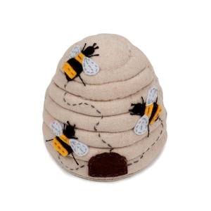 Pincushion Hive Appliqué Bee by Hobby Gift/ Bee Pincushion/ Fabric Pin Cushion/ Cute Pincushion/ Needle Pincushion, Sewing Gift