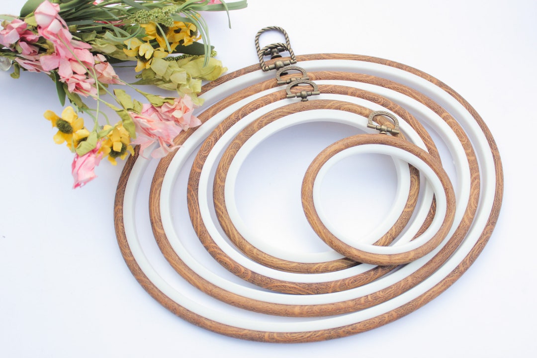 Embroidery Hoop, Oval Horizontal Hoop, Wooden Imitation Hoop, Cross