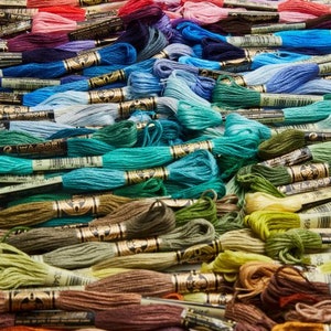 DMC-bundel 483 kleuren borduurgarenset - bevat alle effen kleuren van 01 tot 3866
