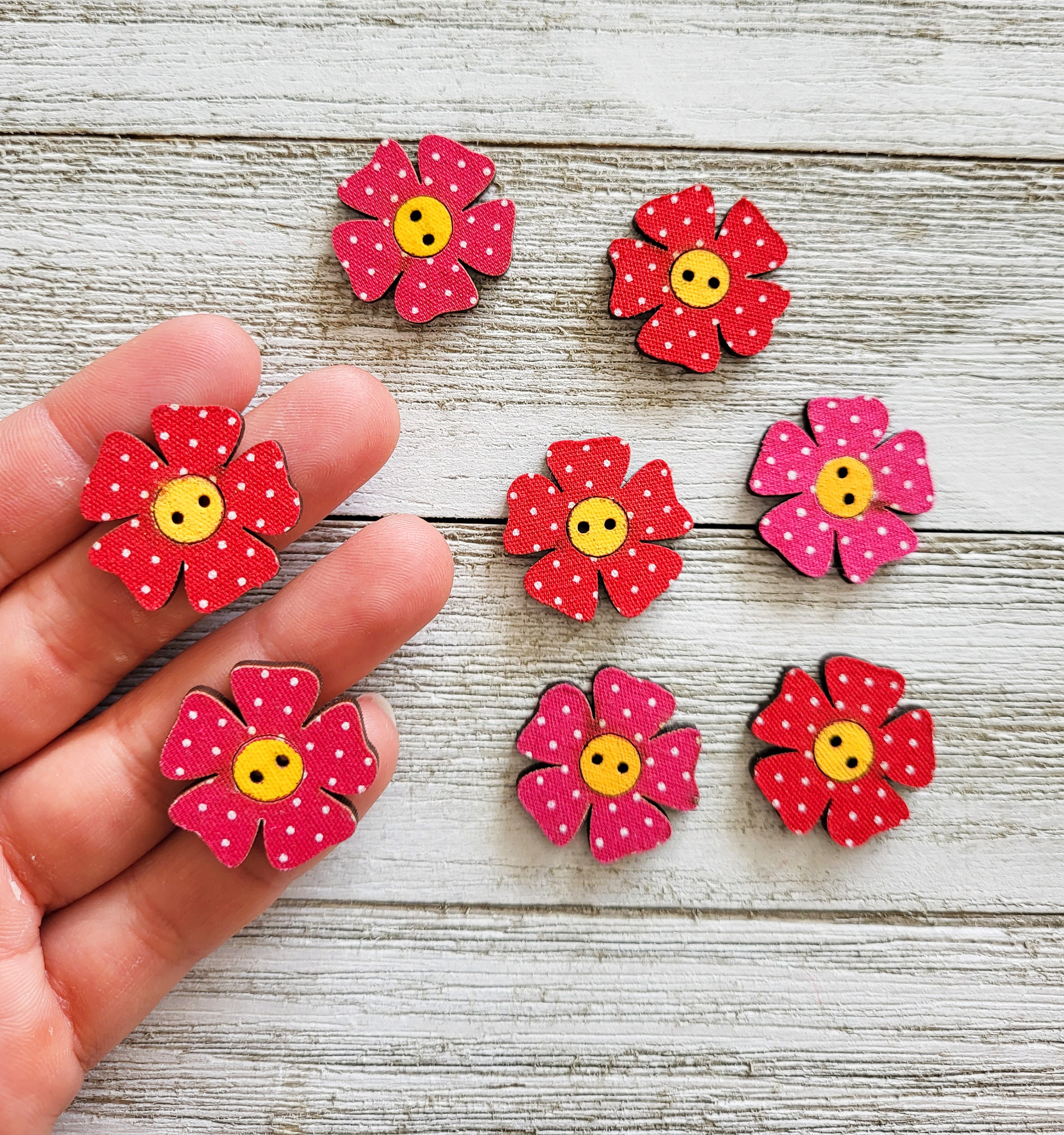 8 pcs Flower Themed Buttons, Sewing Embellishments, Sewing for Scrapbooking, Sewing Notion, Flower Embellishments, Wooden Buttons