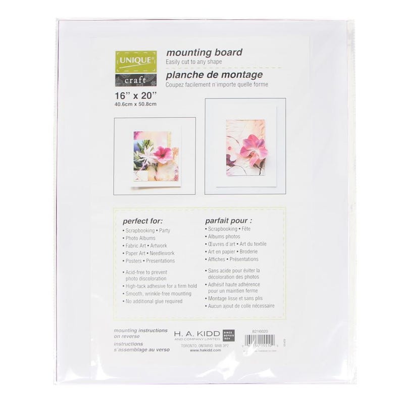 Pu&ograve; includere: Tavoletta di montaggio bianca con il testo "UNIQUE craft" e "mounting board" in nero. La tavoletta misura 40,6 cm per 50,8 cm ed &egrave; priva di acidi. &Egrave; perfetta per lo scrapbooking, gli album fotografici, l'arte tessile, l'arte su carta, i poster e le presentazioni.