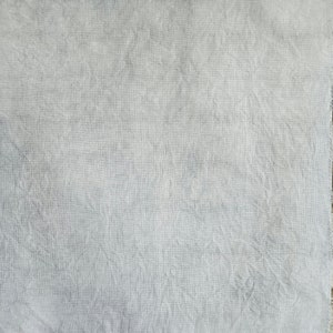 Tela Evenweave de 28ct teñida a mano "Gris perla" 18" x 18", tela de bordado teñida a mano, tela de bordado, tela gris de 28 conteos