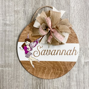 Personalized Kids Name Bedroom Door Sign/ Children&#39;s Bedroom Door Hanger/ Custom Kids Gift/ Baby Shower Present/ Nursery Sign/ Birthday Gift