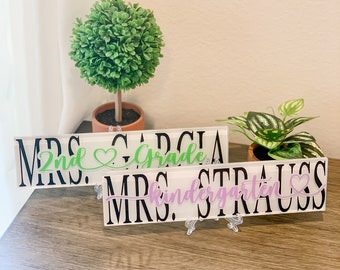 Teacher Desktop Name Plate/ Teacher Desk Name Personalized/ Teacher Name Plate For Desk/ Teacher Name Plate/ Teacher Holiday Gift