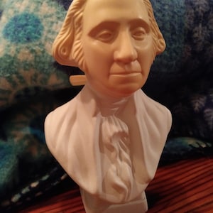 Vintage Avon President Washington Mens After Shave Decanter