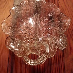 Indiana Glass Pebble and Vein divided dish