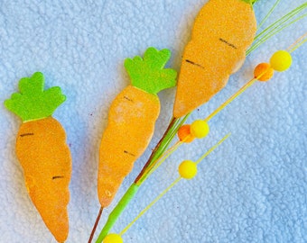 Easter Bunny Carrot Spray, Polka Dot Carrots with Baubles Easter Spray, Easter Decoration, Easter Carrot Pick, Easter Bunny Stem