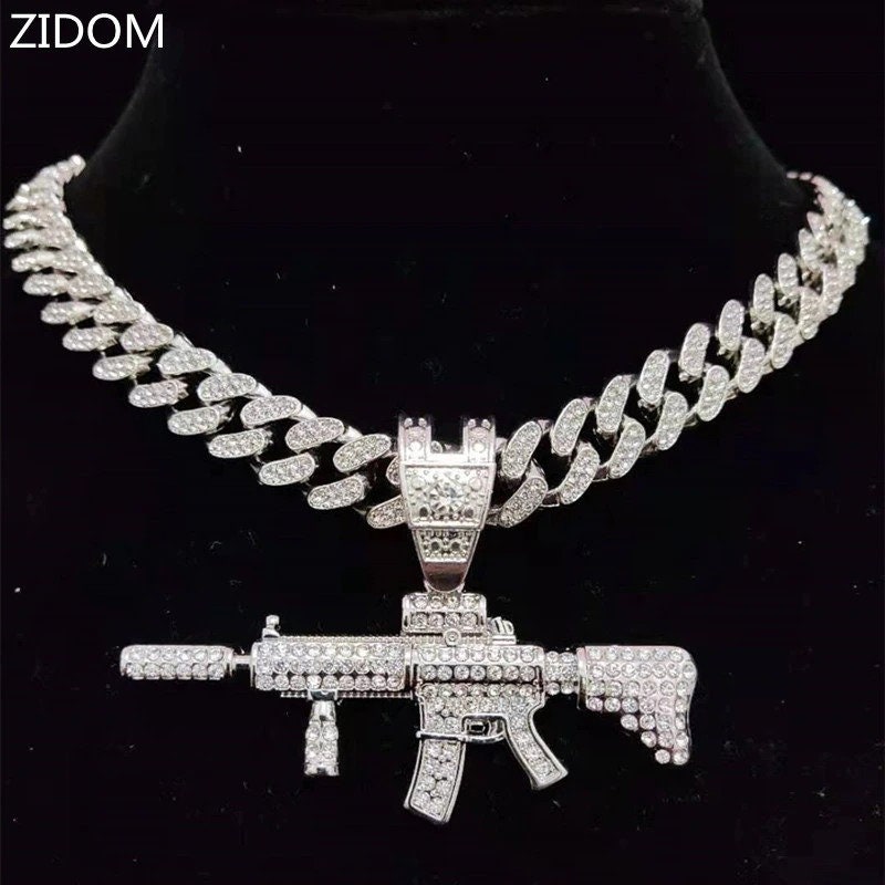 NLE Choppa wearing 🏅 Flawless Diamonds Co Pendant ($100,000