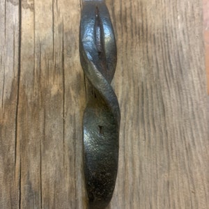 Hand forged rustic twisted horseshoe drawer pulls/cabinet handles. Door hardware. Hand crafted. Blacksmith made. made in USA