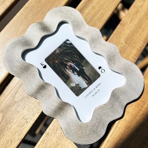 Romantica carta da gioco con cornice in metallo argentato, regalo per il partner, foto incorniciata, regalo fotografico personalizzato
