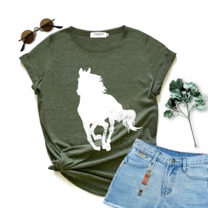 Horse shirt horse graphic Shirt running gift woman tshirt birthday gift shirt graphic tee clothing