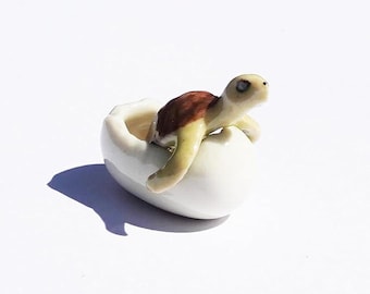 Sea Turtle Egg Micro Tiny Dollhouse Figurines Ceramic Hand Painted Animals Collectible Small Gift Home Garden Decor