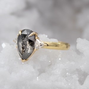 1.77ct Pear Shape Salt and Pepper Diamond Engagement Trilogy Ring, Recycled 18ct Yellow Gold image 3