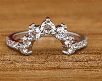Vintage Runde Diamant gebogen Ehering 14K Gelbgold Chevron stapelbar Moissanit Ring
