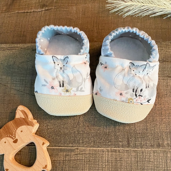 Fox baby moccasins, woodland baby girl booties, newborn baby items, fox baby shoes, moccasins for toddlers