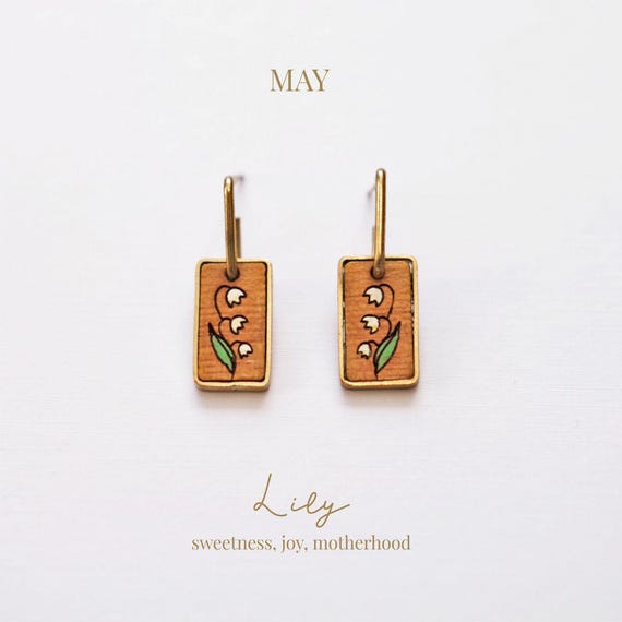 Lily Birth Flower Necklace: Handpainted Jackfruit Wood & Gold-Plated Brass