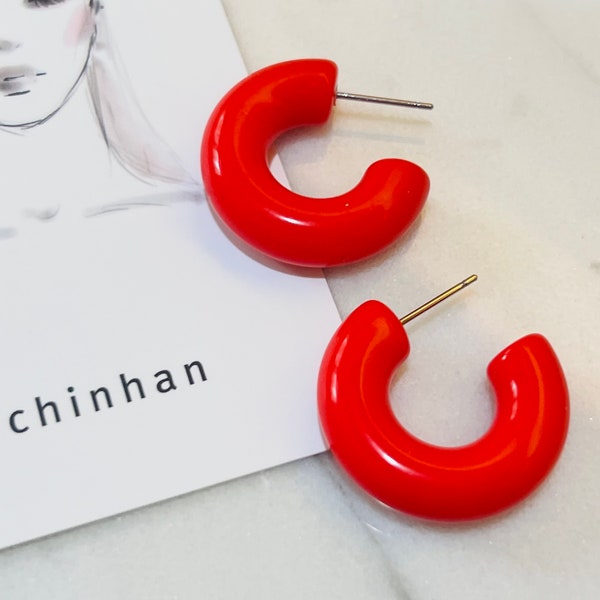 25mm Red lucite hoops, Plain red lucite hoop earrings, Small size lucite huggie hoops, Vintage inspired hoops