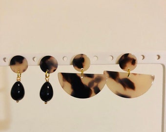 Set of 2 Tortoise shell earrings, Tortoise shell stud with teardrop glass bead earrings, Half moon tortoise shell dangle earrings