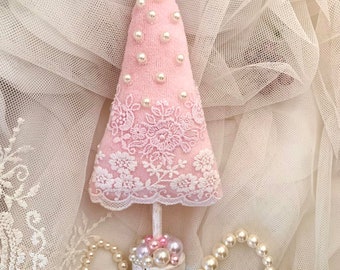 Handgefertigte rosa Weihnachtsdekor Mini-Weihnachtsbaum Einzigartige und bezaubernde Feiertagsverzierung