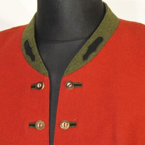 Gekookte wollen jas, rood, vintage Trachten Loden, Oostenrijkse stijl, maat M.